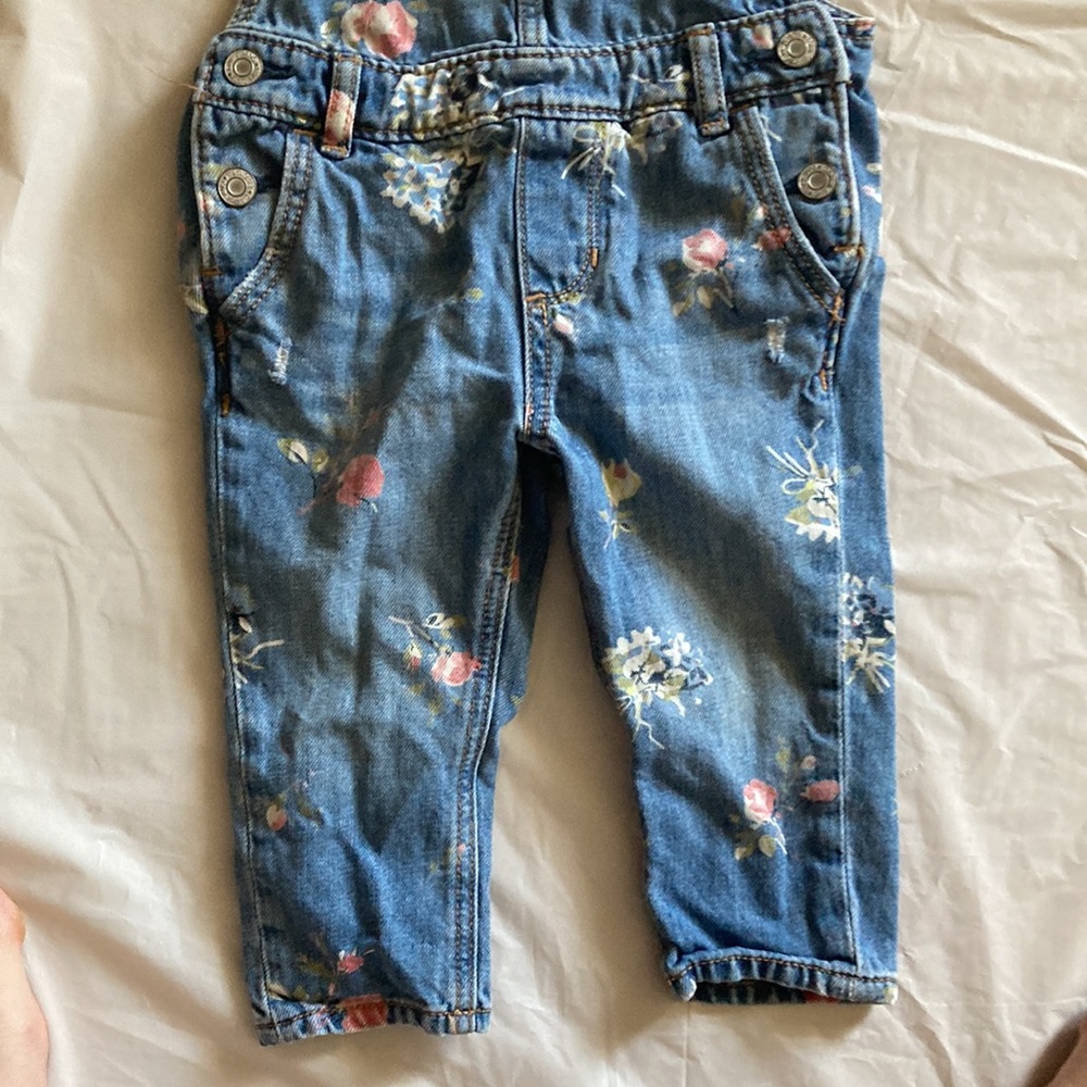 Gap Girls Floral Denim Overalls - 12-18 months - Picture 3 of 5
